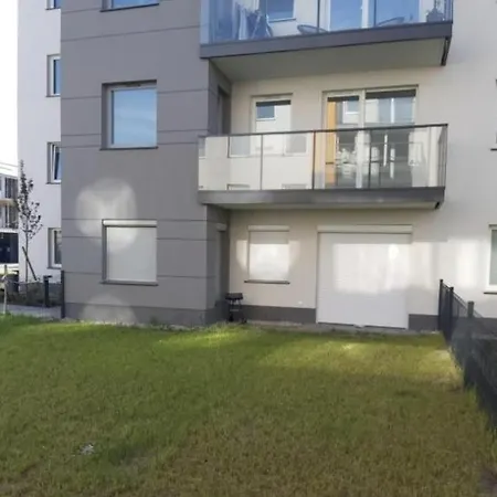 Apartment Mieszkanie 2 Pokojowe Z Ogrodkiem Miejsce Postojowe Na Zewnatrz Nr 126 *