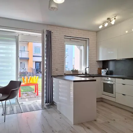 Apartment Mieszkanie 2 Pokojowe Z Ogrodkiem Miejsce Postojowe Na Zewnatrz Nr 126